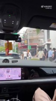 许玮甯生完孩子已经复工了，网友台北路边偶遇，状态真好！