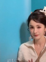 这个慢镜头走过来挥手，好蛊！ 水印