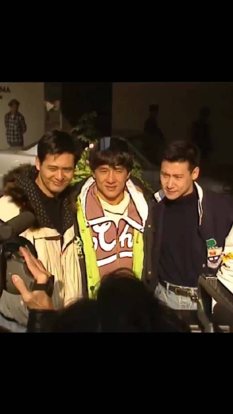 1992年香港街头周润发成龙张学友王祖贤张曼玉同框