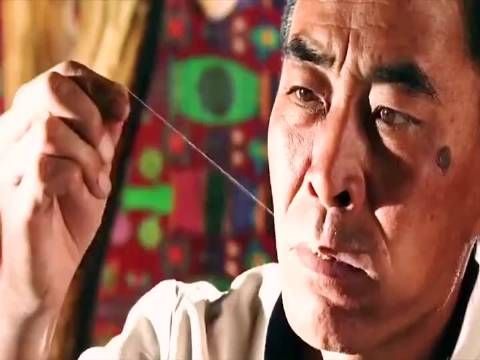 1块钱的馕,你还想吃出地毯来?