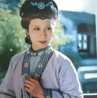 李纨喝多了，为什么抱着平儿摸还摸到一串钥匙？