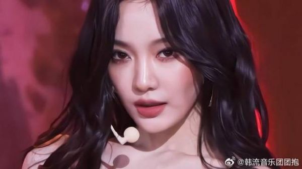 豹纹宁宁,表情管理好牛「宁艺卓」
