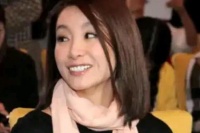 大张旗鼓追求秦海璐，又与李湘闪婚闪离，如今他竟沦为电商主播