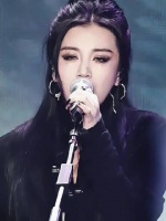 李嘉格真就一离婚就了，以后多多唱歌好好搞事业吧姐姐