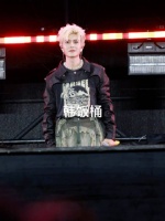 任嘉伦！又帅出新高度了 唱跳全能玩家live舞台直拍