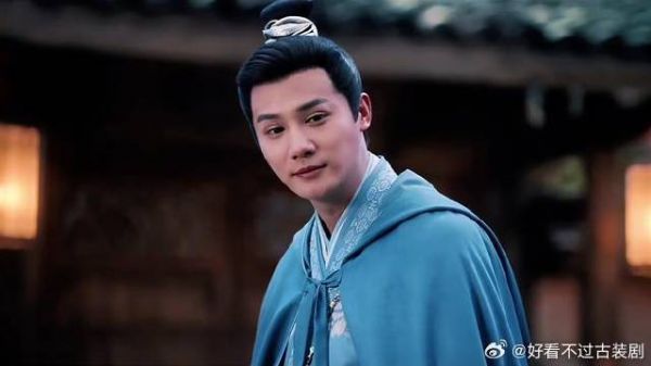 谭松韵郑业成新剧《蜀锦人家》季家兄妹钻狗洞引热议