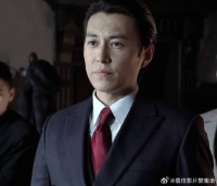 明家大姐你也敢抓，是不是嫌自己命太长！