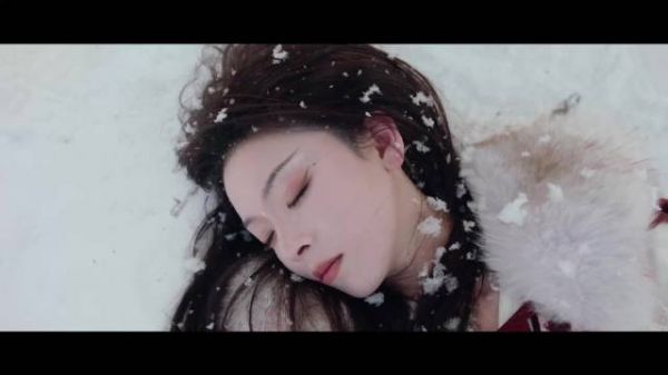 陈瑶《照镜辞》演绎双生公主,重生自救对决前世野心妖后