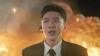 一场灾难让两人陷入无限循环，想要阻止却发现一切都是人为在操纵✘