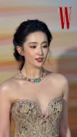 刘亦菲真的是一个性格超好，非常平易近人的一个人啊