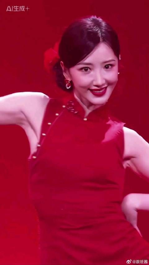 毛晓彤跳起舞来好美,果然在擅长的领域会发光!