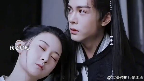 七夜雪：霍展白赶来时沫儿已无气息，秋水音伤心过度昏厥