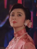 25岁的关之琳，相较于90年代的艳光，更多了几分娇媚