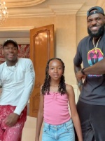 快乐的一家人，老詹笑死我了