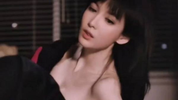 就算四五十岁又如何，一样迷倒三代人