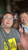 台湾省网民路遇王世坚，拉着他配口型来了一首最近爆火的《没出息》