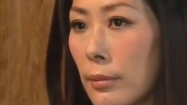 关淑怡全身插管住院,儿子父亲陪护,曾控诉不丹活佛弃养