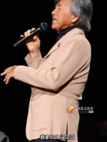 叶倩文演唱会脱外套爆汗,林子祥调侃引热议