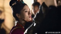 义渠君捏芈月下巴羞辱 芈月贼泼辣，当场拔簪子攮他