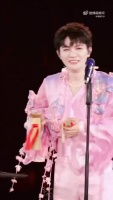 周深两天完成零基础到万人体育场表演