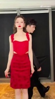 戚薇问李承铉妆造评价，李承铉直言想回房间