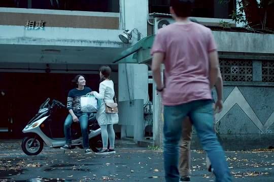 女友与学长彻夜未归引热议