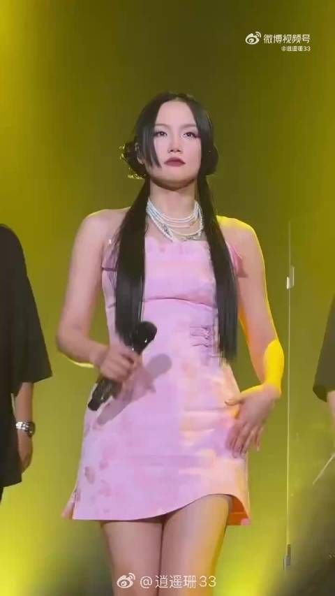 黄龄重现2020名场面,一剪梅无价之姐引爆舞台
