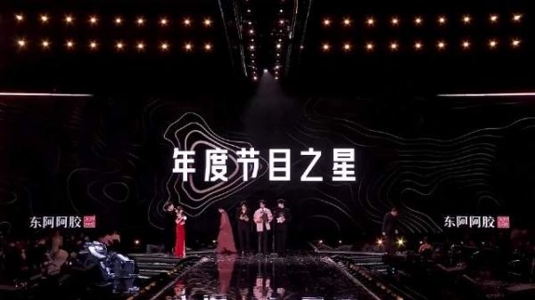 1米89刘宇宁遇上1米9的张凌赫,谁谎报身高,一目了然