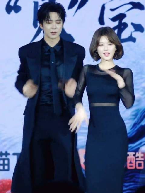 现场教学《You R》舞蹈,也太会扭了吧!