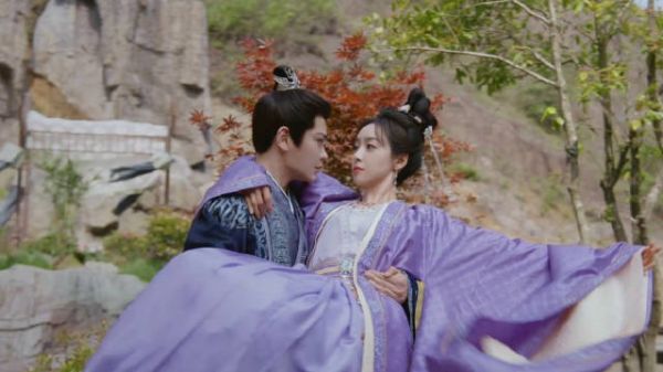 楚瑜宋茜坠落卫韫丁禹兮相接，山河枕每晚双平台播出