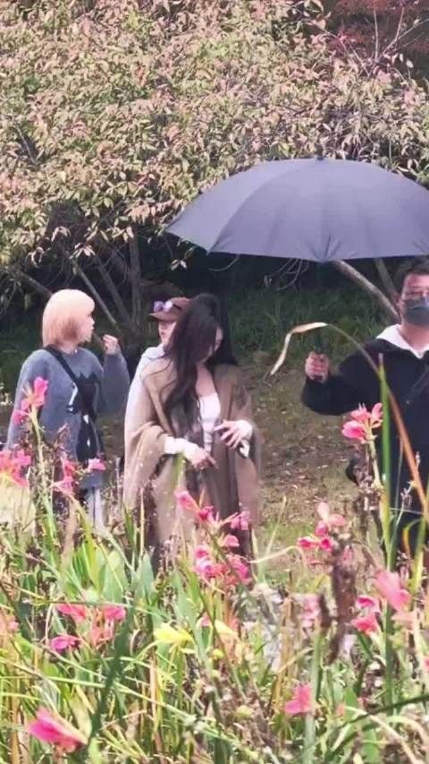 李一桐美人余路透曝光温柔优雅