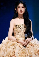 聂远捧女儿出道，11岁聂子一发行第一首新歌，身材颜值不输沈佳润