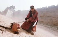 张敏也是够拼的，真的被埋在土里拍！