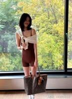 何穗产后大秀身材！上围火辣，私密位尴尬，陈伟霆男友视角好绝！