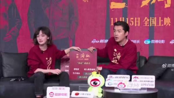 谁能拒绝又帅又萌的文淇!