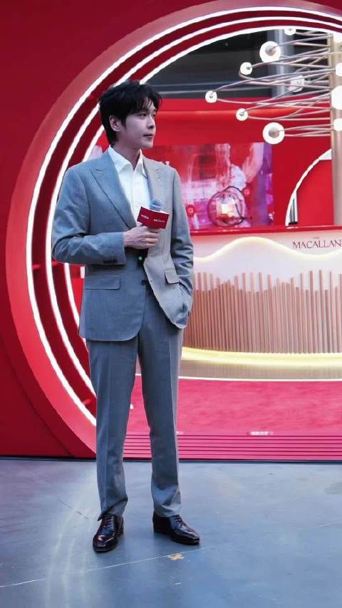 张若昀今日线下活动，这皮肤、这状态，惊呆小文了，也太好了吧 张若昀