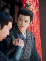 太子争宠不得意，无能狂怒，苦了下属一旁瑟瑟发抖