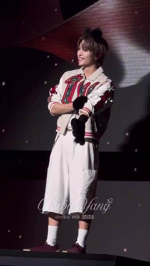 251115 No Way Out台北场 这跳得不是很开心嘛 cr baby_yangx2 资源 瓶子 lyy