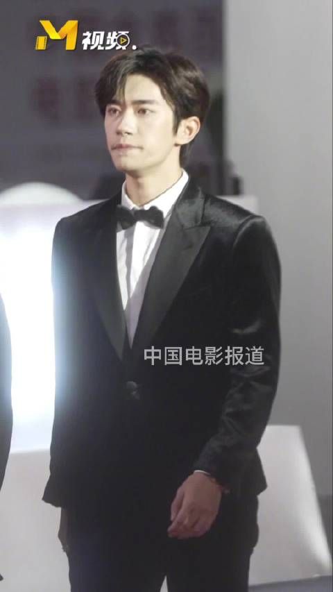 易烊千玺金鸡奖高清直拍状态在线气场全开