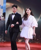 唐嫣罗晋婚变传闻再升级，好友力证被宠，粉丝晒证据反驳引热议！