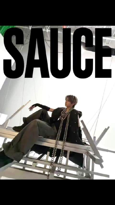 刘耀文纯going造型亮相,sauce味Live引热议