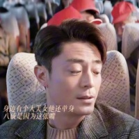 身边有个大美女他还能单身，多半是因为这张嘴