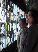 汪涵老婆带82岁母亲拍照，47岁杨乐乐掉泪了，透露从芒果离职原因