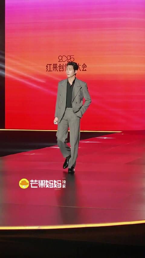 全是短剧心头好来的~霸总西装杀我