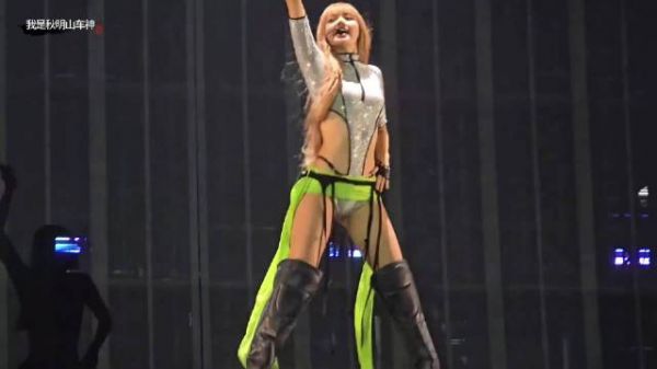 前排视角感受下Blackpink的演唱会,Lisa的个人solo真的太养眼了