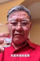 老戏骨李立群回应三个孩子都没结婚：家庭幸福很重要