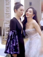 佟丽娅董璇澳门带娃同游，邻居情谊延续至下一代