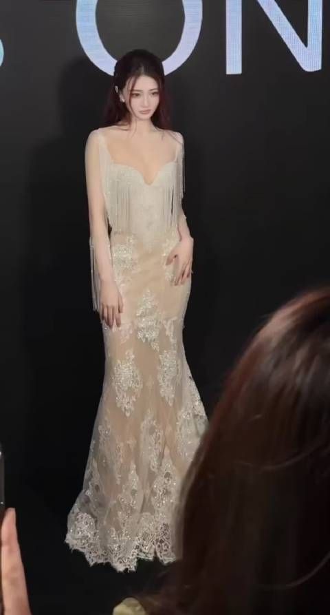 “臣妾有一妹妹名为玉娆堪称国色” 徐璐本人也太美了吧！