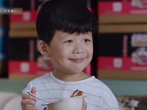 王胜男改行做直播,结果够够意外火了