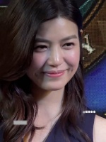 陈妍希被赞大众初恋女友，网友感叹陈晓选择